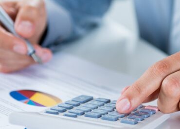 AIで事務作業を効率化!中小企業が今すぐ始めるべき業務自動化のポイント